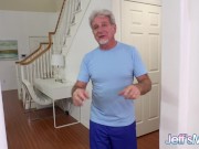 Massaging Chubby MILF Monique Lustly 2/16