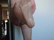 Wackelschwanz in Feinstrumpfhose