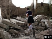 Watch her masturbate to an orgasm in an abandoned building 3/16