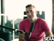 Stunning French beauty gives lucky boyfriend a suck and fuck 3/16