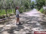 David and Kelly go for a strip ride outside after playing a game indoors 13/16