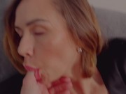 Мачеха застряла в диване, пришлось кончить в нее - Screenshot 7 of 16 - BIg Boobs