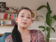 Ersties - Die experimentierfreudige Kataleya fesselt sich und verwöhnt ihre hübsche Pussy 10/16