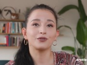 Ersties - Die experimentierfreudige Kataleya fesselt sich und verwöhnt ihre hübsche Pussy 9/16