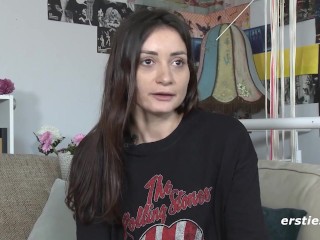 Ersties – Italian Hottie Valentina Moans Loudly When The Magic Wand Touches Her Pussy