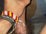 🔴▶️💦 Spanischer Reisender masturbiert seinen großen Schwanz und provoziert einen Spritzer bei der 3/16