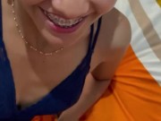 MINHA NAMORADA  me dá um boquete silenciosamente para que os vizinhos não ouçam 1/16