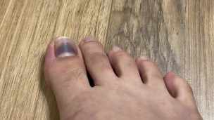 my sexy feet make me cum