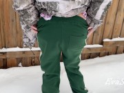 I pee in the snow in winter 5/16