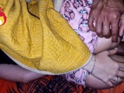 Invito a un amigo a mi casa a cenar y terminamos cogiendo en la cocina mientras preparaba la comida 5/16