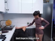 Slutty Stepmom-Facesitting lessons.Stepson,help me in the kitchen 2/16