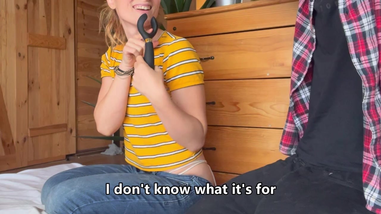 My roommate gives me a dildo for Christmas and I show him what I can do! I'M HOT!!! - Free Sex Video - RedTube