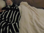 【個人撮影】寝る前にAV見ながらオナニーしました♡素人のリアルオナニー♡日本人女性 4/16