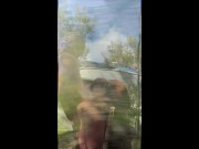 Folladita en el bosque con mi esposa después de sorprenderla 6/16