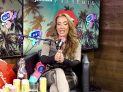 RICHELLE RYAN TEACHES HOW TO MAKE A GIRL COME 11/16