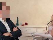 LA DOTTORESSA infila un PLUG ANALE AL PAZIENTE poi SUCCHIA IL CAZZO e SI LECCA LA SBORRA DALLE MANI 3/16