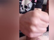 My girlfriend gives me a delicious handjob and make me cum 7/16