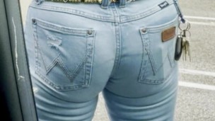 Big White Cowboy Cock + Wide Open Door = Neighbors Got a Cumshot Show