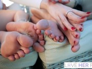 Erotic Foot Tease With Octavia And Freya 4/16