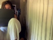 Beatrice Segreti è troppo arrapata e seduce un uomo in bus! Sesso pubblico amatoriale e rischioso 2/16