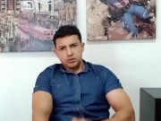 Mi compañero se masturba para mi 15/16