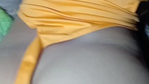 Colorada culona le encanta gemir y hablar sucio