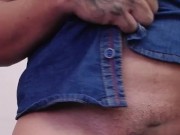 Mi cuñado se deja masturbar con mis pies