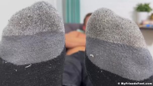 Hunks Show Off Their Feet For A Sucking And Tickling Session