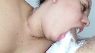sucking only with the throat screwing until creampie comes out in the throat🍆🥛🥛😍😋😵😈💦🥛🥛🥛🥛