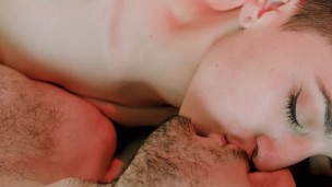 (ASMR) Besos suaves y dulces | Pareja real