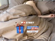 Passionate Stepmom Relationship With Stepson Leads To Morning Fucking Of Stepmom's Tight Pussy 1/16