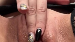 Juicy pussy tastes your dick