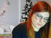 Subscribe now for free JOI and exclusive content! Plus, you’ll love my plump, kissable lips! 12/16