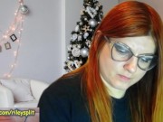 Subscribe now for free JOI and exclusive content! Plus, you’ll love my plump, kissable lips! 13/16