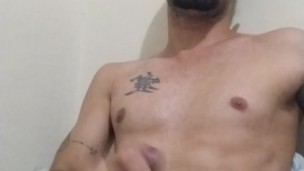 Masturbar para ter um orgasmo intenço