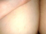 Sentimi godere come una maiala con il cazzo di mio marito nel culo mentre guardiamo un porno in tv 11/16