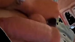 Pienso en las tetas grandes de mi novia culona