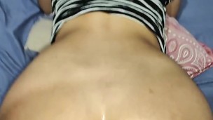 Ama casa desesperada por sexo anal, hermosa latina culona me invita a comer. Sexo duro fuerte pasion