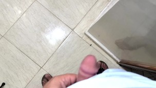 يسمح لي صديقي الديوث بمضاجعة زوجته ناك خرمي فشخ طيزي فحل عنتيل سكس جديد