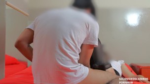 Mi novia estuvo tan deliciosa que no pude evitar venirme rápido