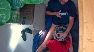Sucking Big White Gamer Dick