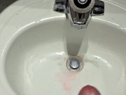 Mirror  masturbation