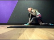 Tattoo model Anuskatzz gym routine 2024 compilation sport bodybuilding fit girl fitnessstudio splits 14/16