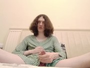 Trans-girl Stesha masturbation her clitoris 11/16