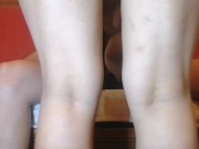 Invito a mi amigo a ver una película y acabo sentada en su gran pija y con la concha llena de leche 1/16