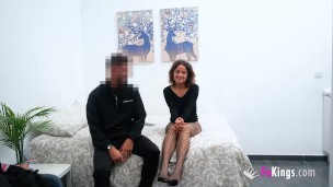 Elena de la Vega poses as a lost tourist to find men to fuck in Madrid!