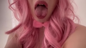 Teen slut sucks off 18y old