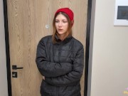 Teen delivery girl lost my order, and she gave me 