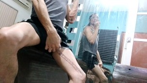 El último vapeador con sexy masturbación