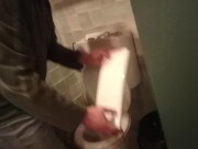 Idraulico a casa della milf esibizionista 16/16